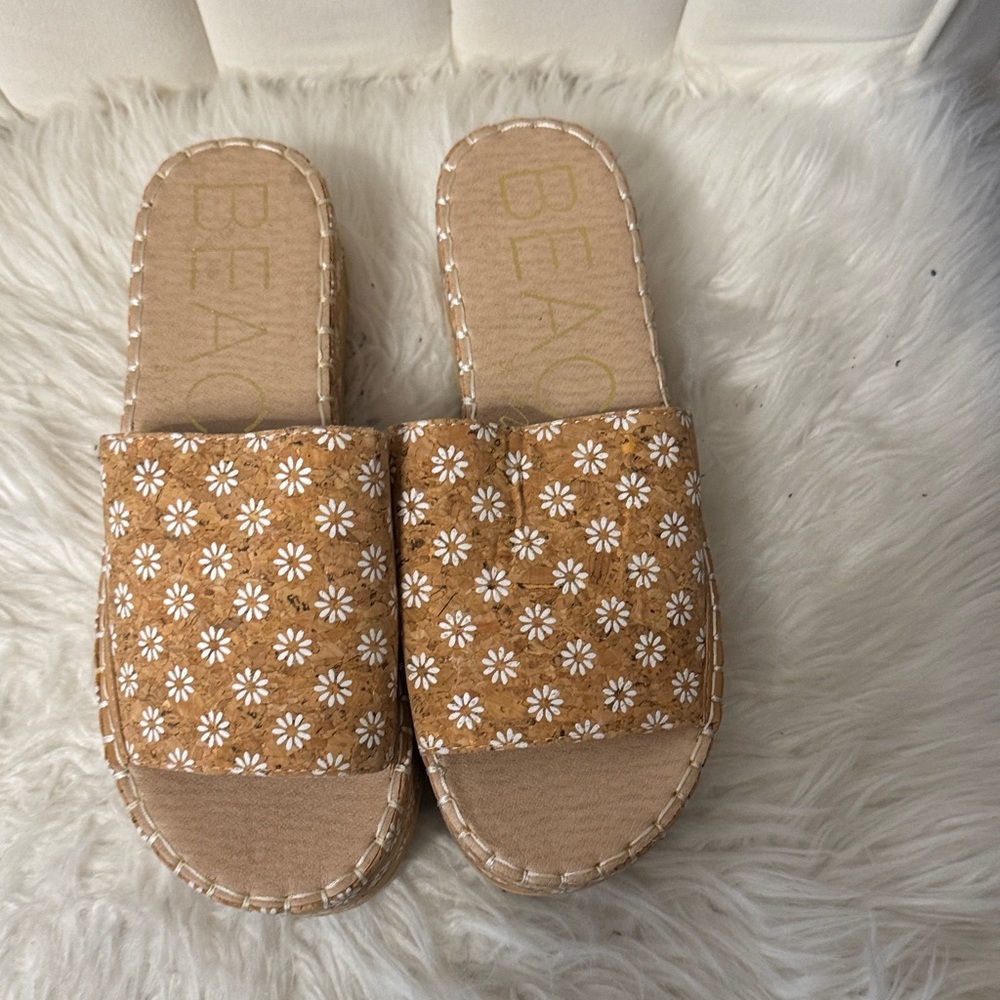 Floral Tan Slide Sandals